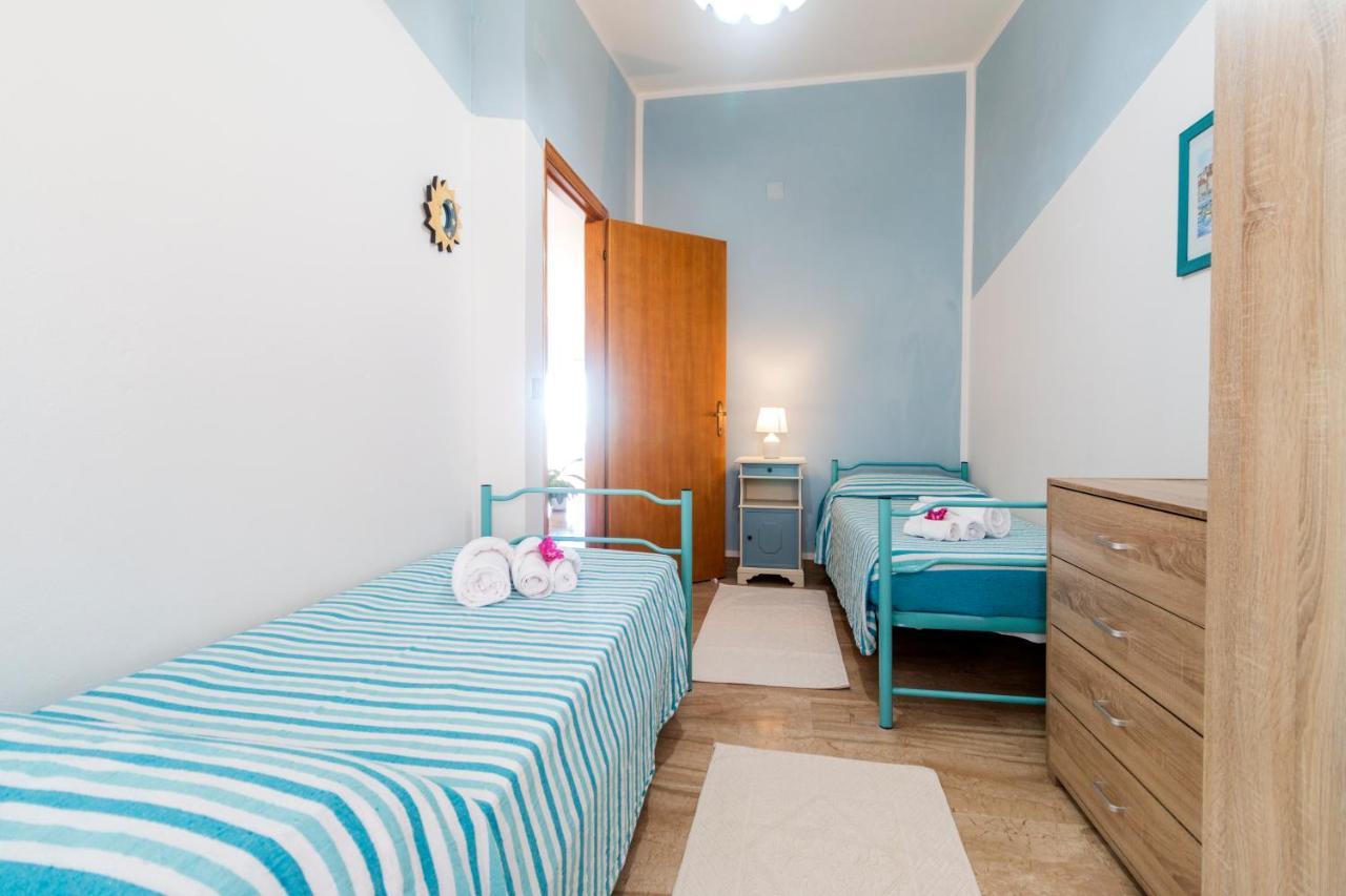 White Rose Suite Apartment Cala Gonone Eksteriør billede