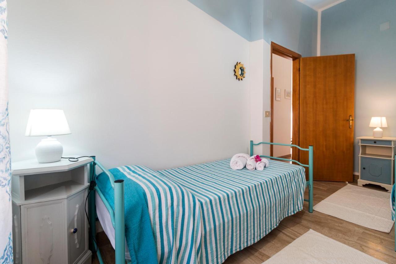 White Rose Suite Apartment Cala Gonone Eksteriør billede